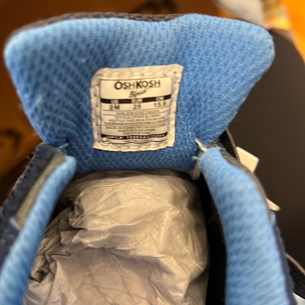 OshKosh B’Gosh Everplay Toddler Sneakers Size 9 - Picture 5 of 7